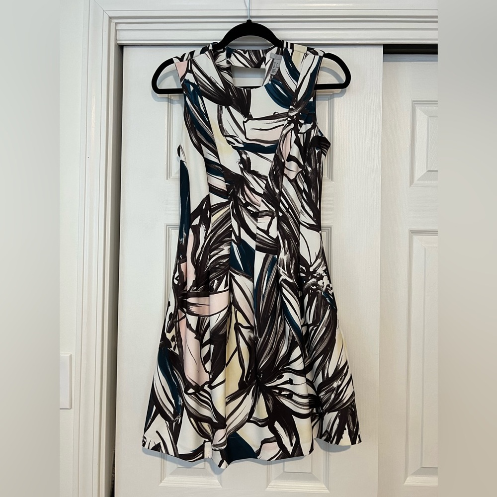Sleeveless short dress by H&M